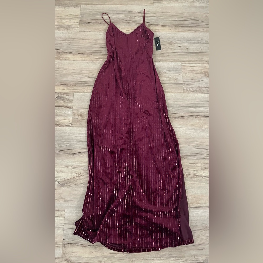 Lulus Maroon/Burgundy Sequin Maxi M NWT Holiday